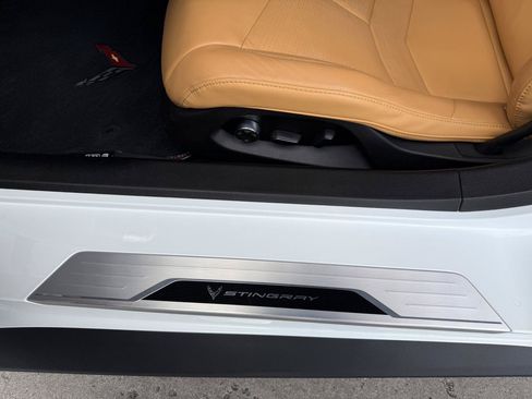 Used 2021 Chevrolet Corvette Stingray Preferred Cpe w/ Engine Appearance Package RWD image 12
