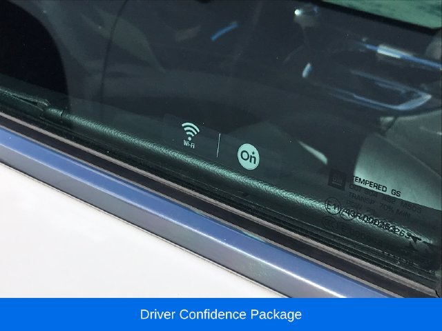 Used 2018 Chevrolet Malibu LT w/ Leather Package FWD image 5