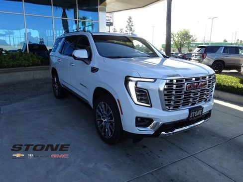 Used 2026 GMC Yukon Denali w/ Denali Reserve Package image 1