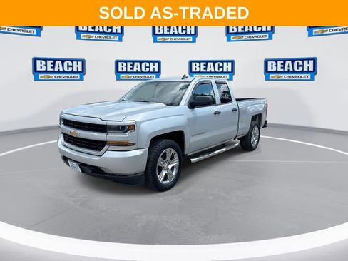 Used 2018 Chevrolet Silverado 1500 Custom w/ Custom Value Package AWD/4WD image 4