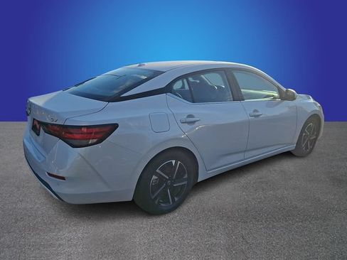 Used 2024 Nissan Sentra SV FWD image 4