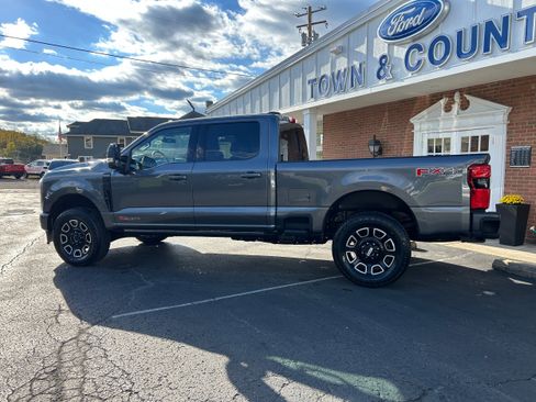 New 2026 Ford F350 Platinum w/ FX4 Off-Road Package image 6