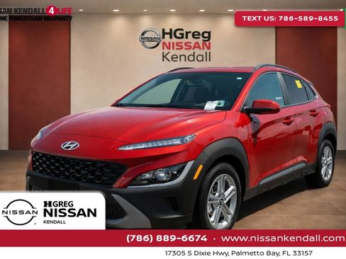 Used 2023 Hyundai Kona SEL AWD/4WD image 1