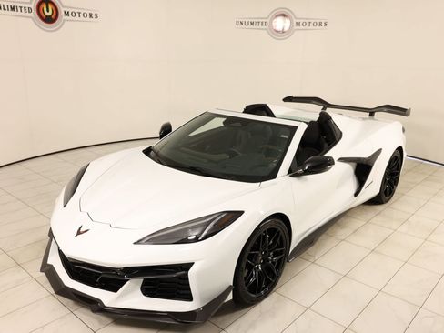 Used 2025 Chevrolet Corvette Z06 w/ Z07 Performance Package image 34