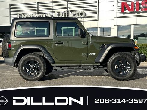 Used 2021 Jeep Wrangler Sport AWD/4WD image 3