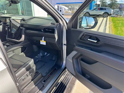 New 2026 GMC Yukon XL AT4 Ultimate image 10