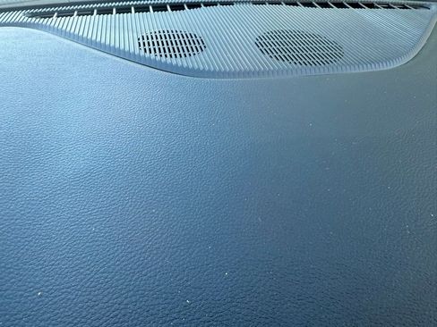 Certified 2025 Jeep Grand Cherokee Limited image 12