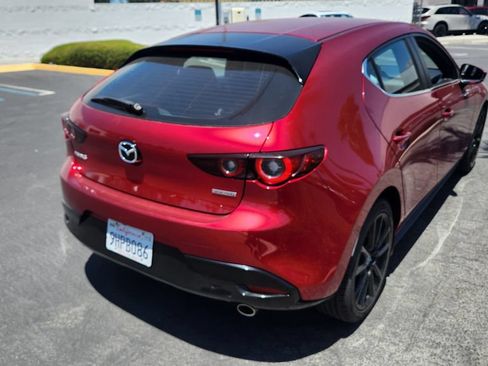 Used 2023 MAZDA MAZDA3 s FWD image 7