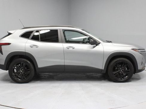 Used 2024 Chevrolet Trax ACTIV w/ Driver Confidence Package FWD image 12
