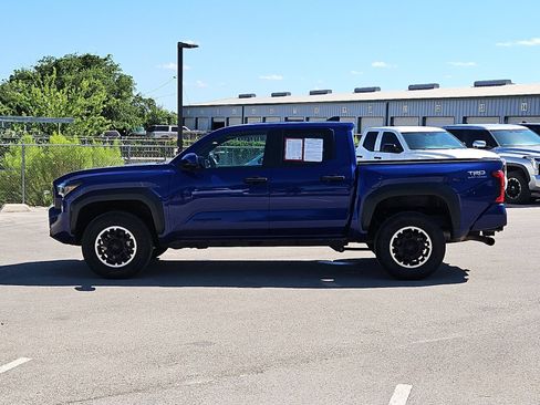 Certified 2024 Toyota Tacoma TRD Off-Road AWD/4WD image 2