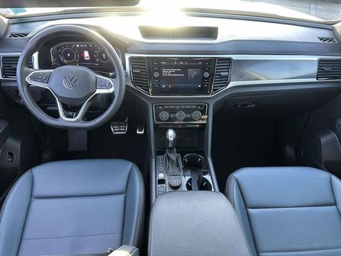 Used 2023 Volkswagen Atlas Cross Sport SEL R-Line image 19