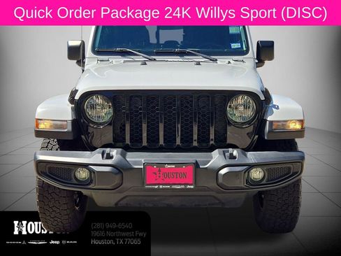 Used 2023 Jeep Gladiator Sport image 9