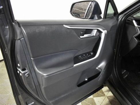 Used 2023 Toyota RAV4 XLE image 7