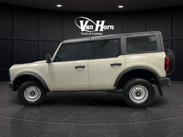 Used 2025 Ford Bronco 4-Door AWD/4WD image 4