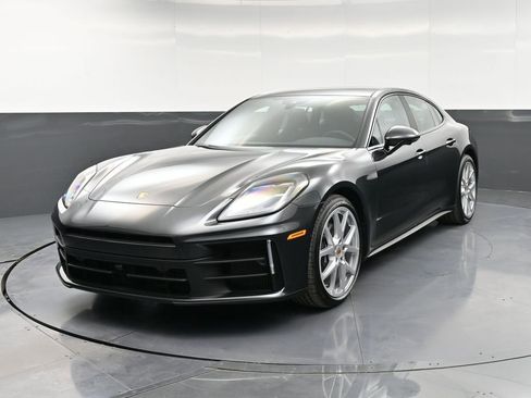 New 2026 Porsche Panamera image 6
