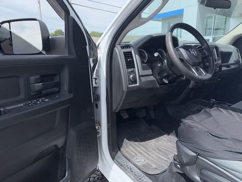 Used 2018 RAM 2500 Tradesman w/ Chrome Appearance Group AWD/4WD image 34