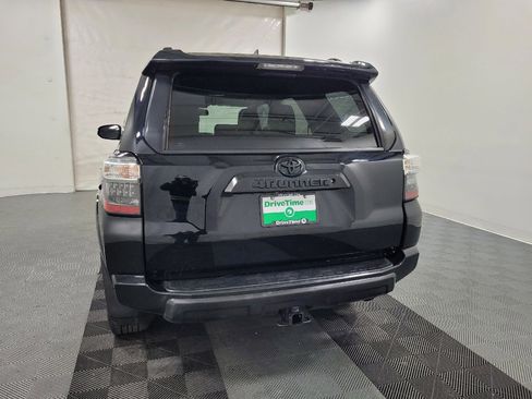 Used 2018 Toyota 4Runner TRD Off-Road Premium image 6