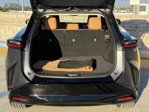 Certified 2023 Lexus RZ 450e Premium image 13