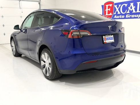 Used 2021 Tesla Model Y Long Range AWD/4WD image 14