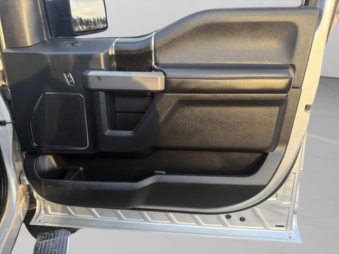 Used 2019 Ford F150 Platinum image 28