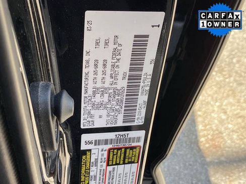 Used 2025 Toyota Tundra Limited image 13