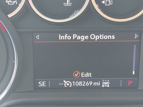 Used 2021 Chevrolet Silverado 1500 LTZ w/ LTZ Premium Package AWD/4WD image 19