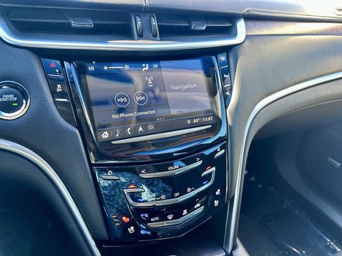 Used 2019 Cadillac XTS Luxury FWD image 30