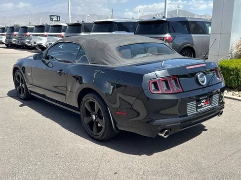 Used 2013 Ford Mustang GT RWD image 4