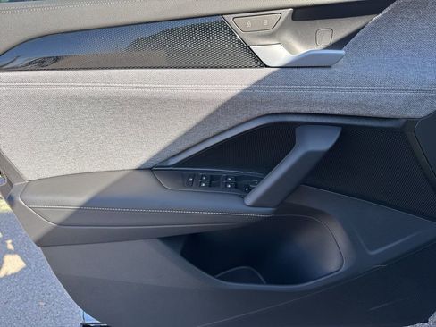 New 2026 Volkswagen Tiguan S image 17