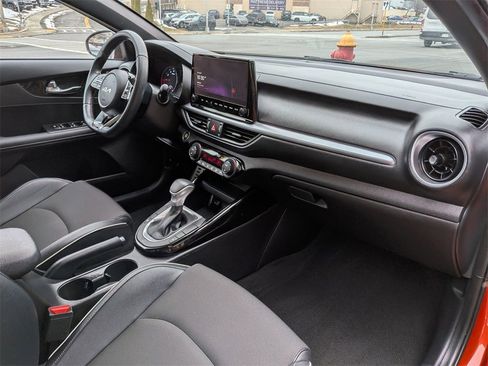 Certified 2023 Kia Forte GT-Line image 23