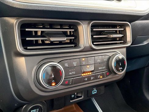 Used 2022 Ford Maverick Lariat w/ Lariat Luxury Package image 32