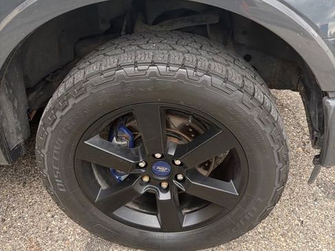 Used 2017 Ford F150 XLT w/ Equipment Group 302A Luxury AWD/4WD image 7