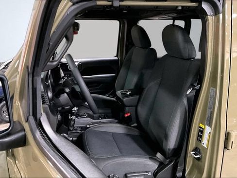 Used 2025 Jeep Wrangler Unlimited Sport AWD/4WD image 24