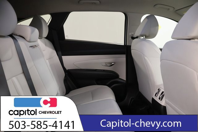 Used 2025 Hyundai Tucson SEL AWD/4WD image 28