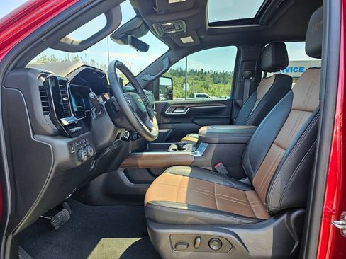 Used 2024 Chevrolet Silverado 3500 High Country w/ High Country Premium Package AWD/4WD image 21
