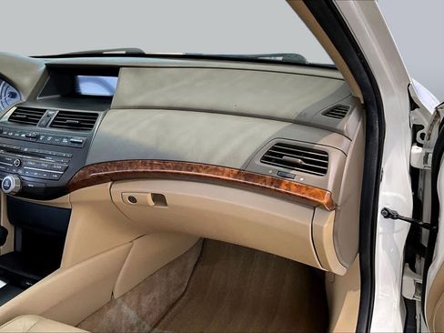 Used 2010 Honda Accord EX-L image 18