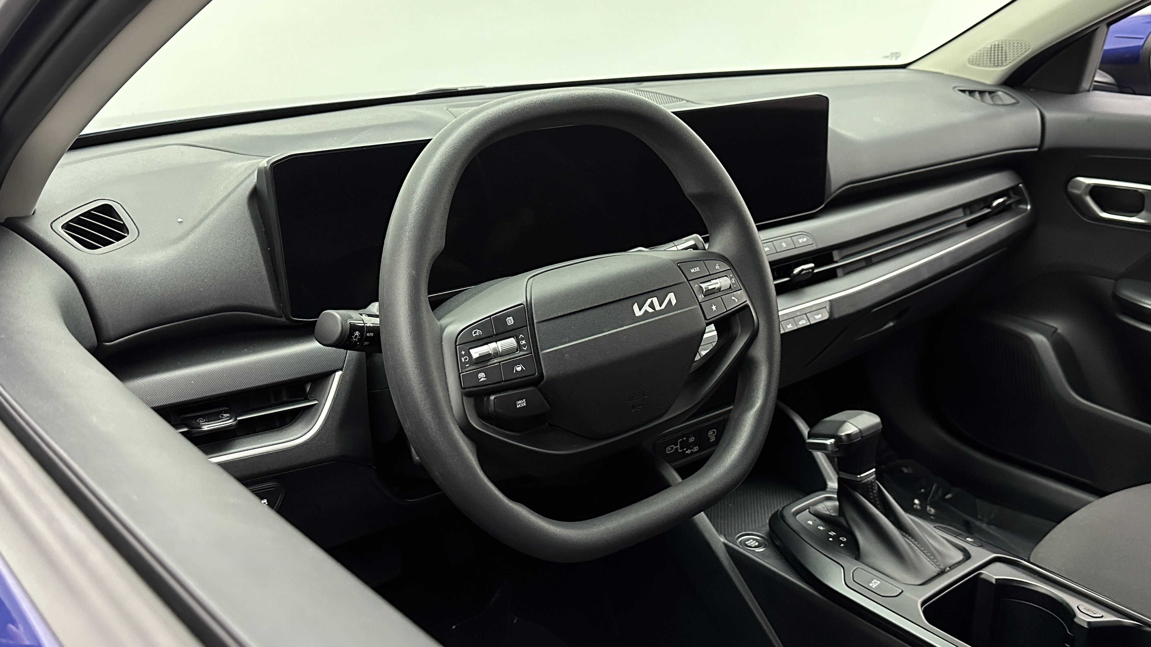 Used 2026 Kia K4 FWD image 10