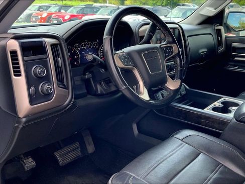 Used 2016 GMC Sierra 1500 Denali w/ Enhanced Driver Alert Package AWD/4WD image 10