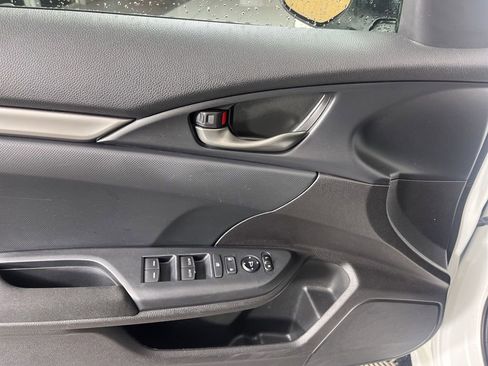 Used 2018 Honda Civic Sport image 23
