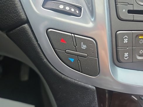 Used 2011 Cadillac SRX Luxury image 20