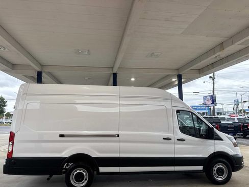 Used 2024 Ford Transit 250 148 High Roof Extended RWD image 10