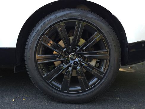 Used 2023 Land Rover Range Rover SE image 66