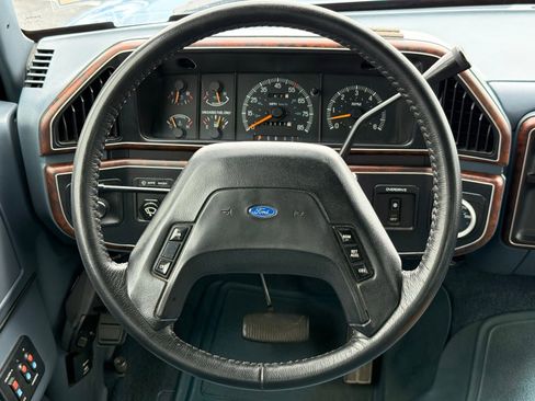 Used 1990 Ford F350 XLT Lariat image 20