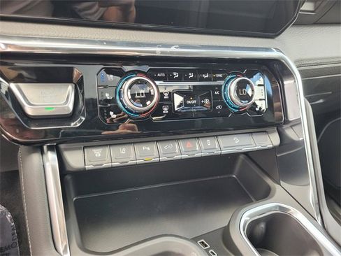 New 2025 GMC Sierra 2500 Denali w/ Denali Reserve Package image 26