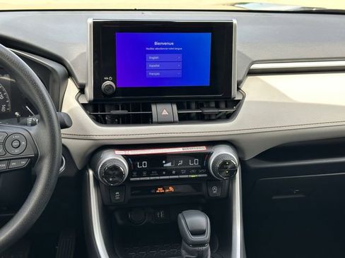 Used 2025 Toyota RAV4 XLE w/ Convenience Package FWD image 16