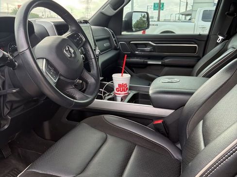 Used 2023 RAM 1500 Laramie image 12