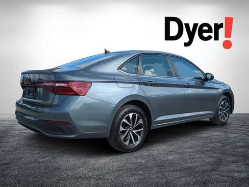 Used 2025 Volkswagen Jetta S image 3