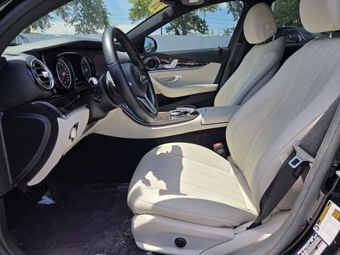 Used 2020 Mercedes-Benz E 350 4MATIC Sedan image 13