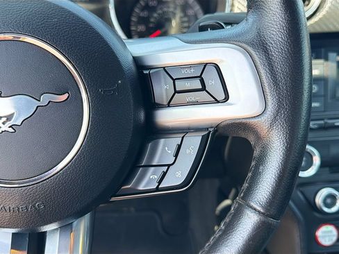 Used 2016 Ford Mustang Coupe RWD image 13