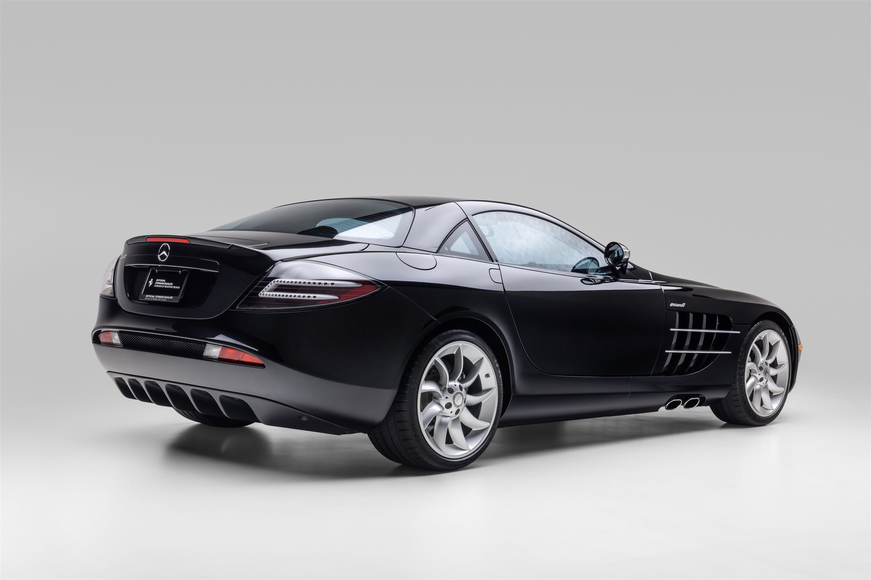 Used 2005 Mercedes-Benz SLR image 10